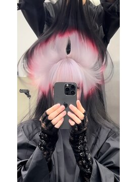 モニカ 原宿店(MONIQA) ホワイト×レッドルーツ