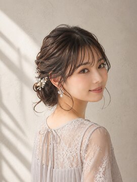 オラ ボーテ(Aura Beaute) 結婚式お呼ばれヘアアレンジ アップスタイル シニヨン 編み込み