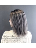 アイリス(iRIS)&nbsp;シルバー、エクステ、バレイヤージュ、ハイライト