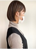 ミニボブに柔らかベージュ