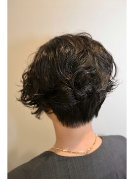 ククー ヘアーアンドメイクアップ(COU COU) ウェーブ・ハンサム・ショート