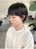 黒髪ワイドバングショート