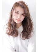 バウンシーカール透明感カラー×愛されロングことりベージュ秋色
