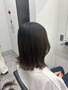 アルター(aL ter) ミディアム/レイヤーカット/ウェットヘア