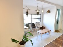 リタ(Lita)の雰囲気（白を基調としたナチュラルな雰囲気です。）