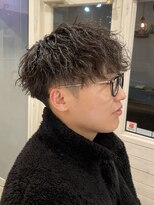 クオリア(Quaria)&nbsp;刈り上げVマッシュツイストスパイラル