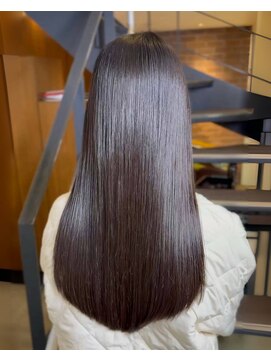 スット 渋谷(slut) くせ毛改善ストレート