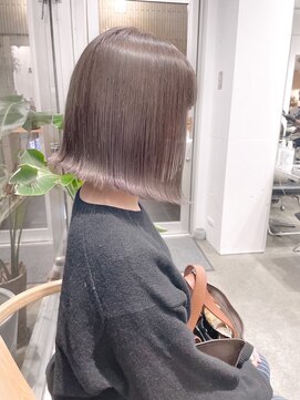 エンネ 新宿(enne) グレージュカラー/髪質改善/ブリーチ/小顔/くすみベージュ/新宿