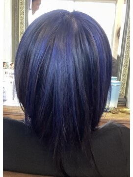 大人なブルーのアンブレラカラー