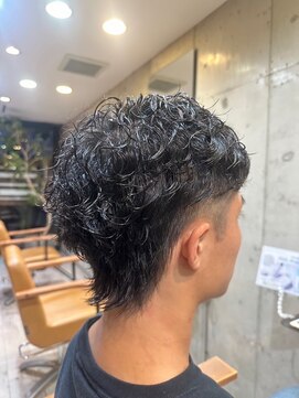 黒髪メンズヘアビジネススタイルニュアンスパーマ20代30代40代