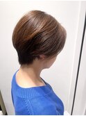 大人くびれ前下がりショートボブ