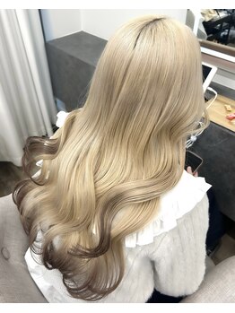 マーキー 名古屋栄(MARQUEE)の写真/【矢場町駅1分】カラーを繰り返した髪も内部から補修♪あなたの髪の状態に合わせたケアを提案します◎
