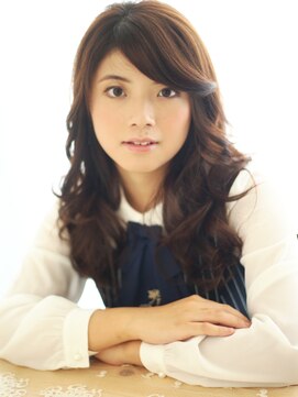 と和×美髪クリニック 巣鴨店 巻き髪の達人！大人っぽさを前面に出した大人巻き髪　巣鴨店