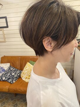 リリー(Lily) ゆかのお客さま*女性らしい丸みショート