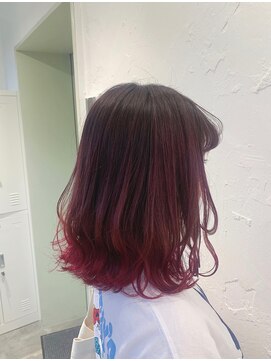 ピチカート(pizzicato) ミディアムヘア　フラミンゴピンクグラデーションカラー