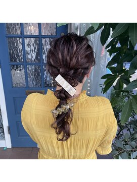 ジジ ヘアワークス(gigi hair works) お呼ばれアレンジ☆