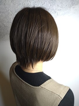 ルフェール ビューティーアンドスパ(REFAIRE beauty&spa) 【お客様スナップ】丸みショート×アッシュカラー