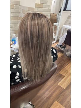アーチフォーヘア 心斎橋店(a-rch for hair) 脅威のビフォー！ルーツバレイヤージュ