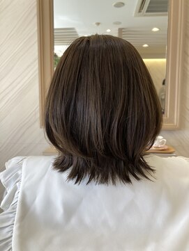 アリラ ヘアー アンド メイク(ALila hair & make) 外ハネレイヤーボブ＊マットグレージュ