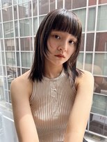 アデ オモテサンドウ(ade omotesando) ストレートタッチで作るウルフレイヤーボブ