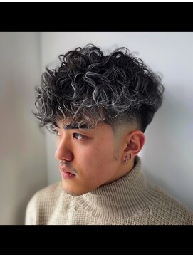 グリット オオサカ(GRIT osaka) メンズパーマでイメージチェンジ