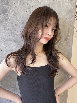 ミリ(mm) レイヤーカット/ウェットヘア/オリーブベージュ