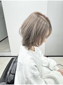 くびれボブ×ホワイトベージュ