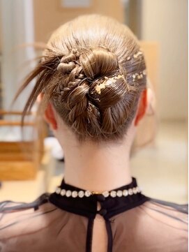 フォーエス(4S) カチモリヘア ~結婚式お呼ばれヘアアレンジ~