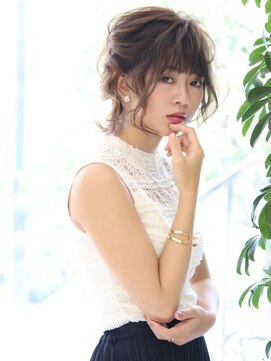 エムスラッシュ 本牧(M.SLASH) 【M.SLASH】おくれ毛ふんわり…ほめられアレンジb