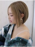 シルエットが綺麗なボブ♪ミルクティーカラー☆耳掛け☆