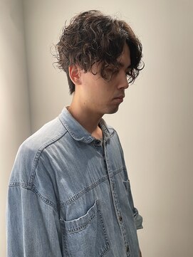 トレス(TRESS) センターパートスパイラル　メンズマッシュ　刈り上げマッシュ