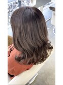 【Velis】イルミナカラーのアッシュグレージュ外ハネセミロング