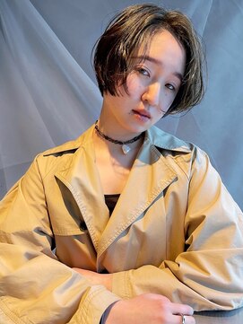 イトシテ 前上がりボブ×カーキグレージュ【本多身和子】