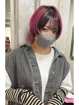 ガルボ ヘアー(garbo hair) ハイトーン インナーカラー ピンク 10代 20代