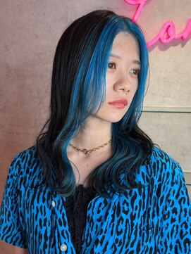 ロンドヴァリー 渋谷店(Lond vallee) 前髪インナーカラーブルー！
