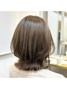 イオエ(ioe) 黒髪/ボブルフ/ネビージュ/小顔/ワンレン/髪質改善/グレージュ