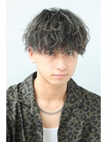 バース バイ ハピネス(BIRTH by happiness)&nbsp;men'sホワイトメッシュ縦落ちツイストスパイラルパーマ
