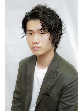 髪家 センターパートツイストスパイラル