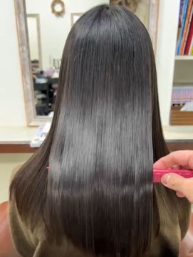 ファミーユ(famille) 〈famille〉美髪矯正+ダメージ補修