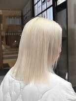 シエラ 南船場(CIERA.)&nbsp;ホワイトブロンド外ハネボブ美髪ワイドバングウルフカット