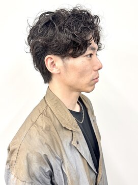 モリオ(morio) 無造作ワイルドパーマセンターパートマッシュ