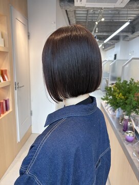 シダ(sida SAIIN) 【藤原】おさまるボブ