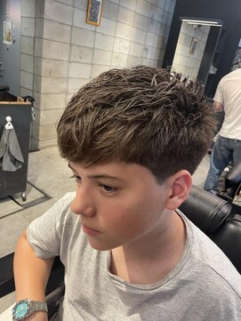 フランクスバーバー アンド ビアークラブ(FRANK'S BARBER and BEER CLUB) フレンチクロップKID