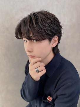 ジーナ 天神(Zina) フェザーパーマ/ショートセンターパート