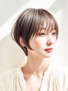 カバーヘア ブリス 志木南口駅前店(COVER HAIR bliss) ふんわり耳掛けコンパクトショート×ミルクティーベージュp志木