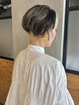 パークホワイト 代官山(PARK White) ボブウルフハッシュカットショートウルフボブ小顔カット