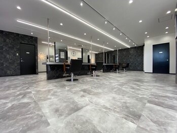 アグ ヘアー リュクス 能代店(Agu hair luxe)の写真/お子様連れのご来店もOK◎忙しいママ・パパも、ご家族で通いやすいサロン♪