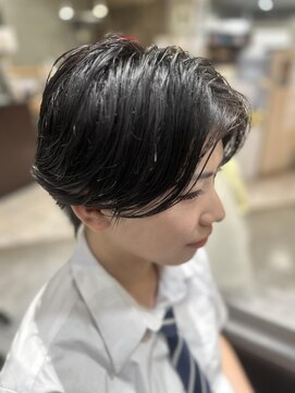 ヘアールーム プリズム(Hair room Prism) ゆるフェザー[池袋西口/要町]
