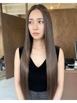 零秒女髪 千里丘店 艶髪ストレートで魅せる上品なロングヘア髪質改善美髪艶感