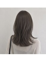 アンリエラ(Unliera)&nbsp;レイヤーカット/ミディアム/オリーブグレージュ/松山美容室